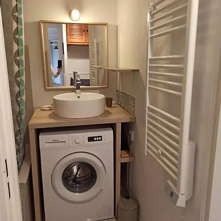 Tres Beau T2 Cavaliere Avec Terrasse Proche Апартаменти Ле-Лаванду