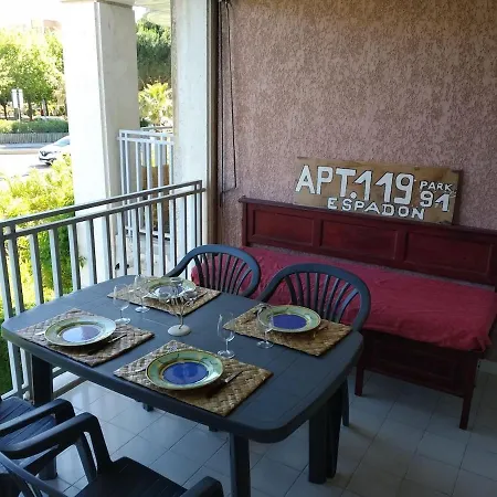 Apartman Tres Beau T2 Cavaliere Avec Terrasse Proche Le Lavandou