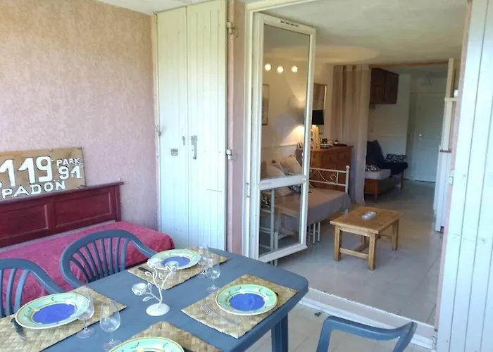 Apartman Tres Beau T2 Cavaliere Avec Terrasse Proche *